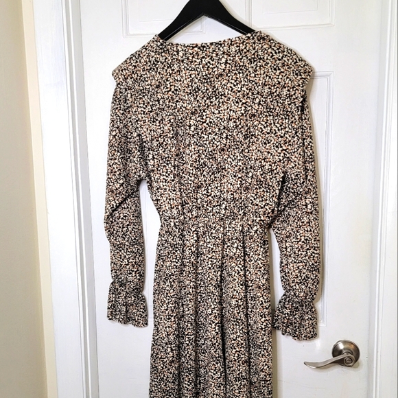 Zara Textured Dress With Ruffles TRF. M. - Picture 8 of 8